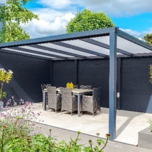 Giallo Detached veranda